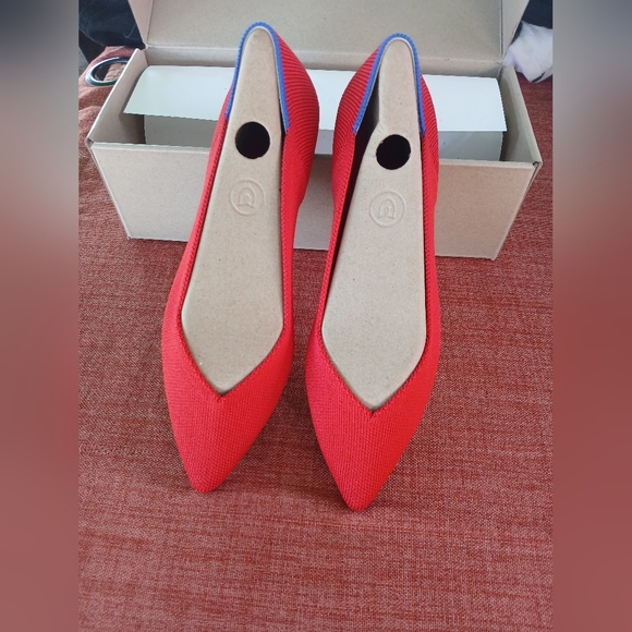 ROTHY'S THE POINT BRIGHT RED (No Box #7 1/2 ) - Picture 1 of 6